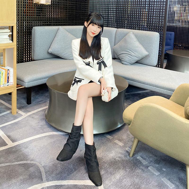 Versatile niche early summer flanged short tube linen cotton pleated short boots square head middle heel thin leg stacking boots