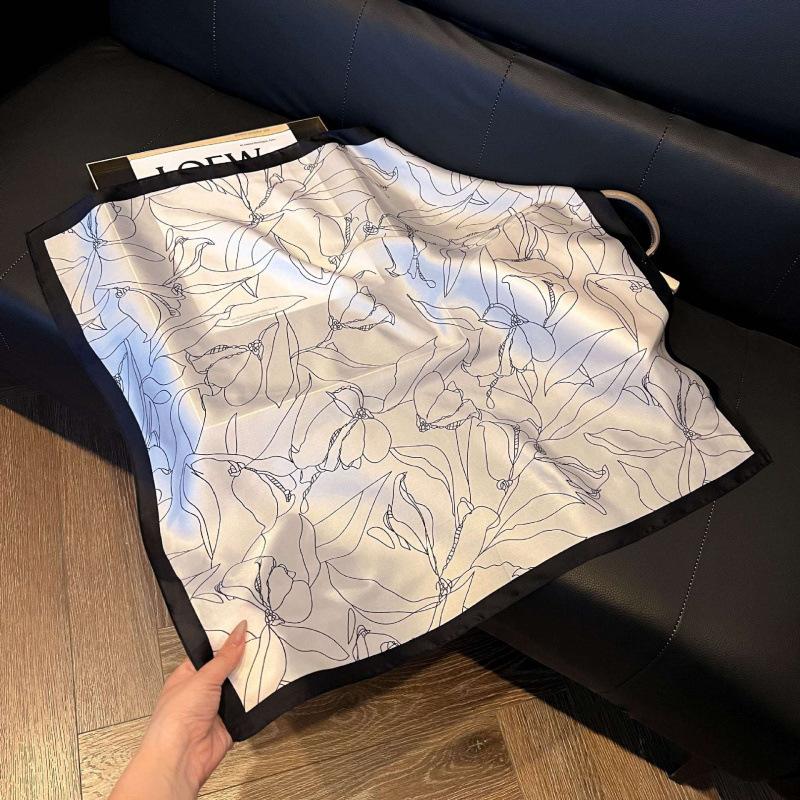 Fashion Black and White Printing Temperament Square Scarf Imitation Silk Korean Version Decorative Scarf Scarf Professional Decorative Shawl Silk Scar