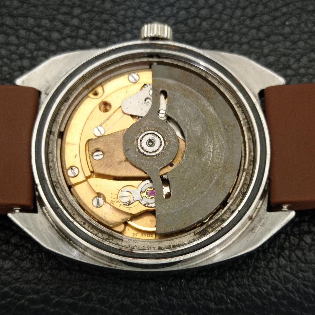 VINTAGE ENICAR AUTOMATIC SWISS MENS WHITE COLOR DIAL WATCH A700341-5 R202-a700341