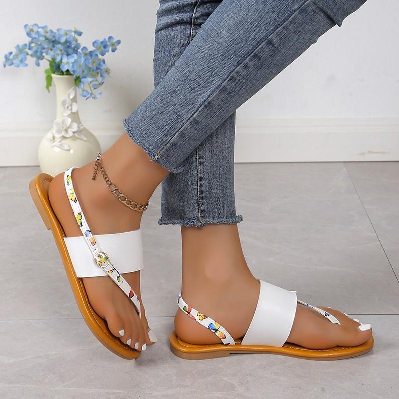The New Summer Plus-size Women's Shoes Are Casual and Comfortable, Versatile and Have A Strip Toe Clip Light Cool Flat Slippers