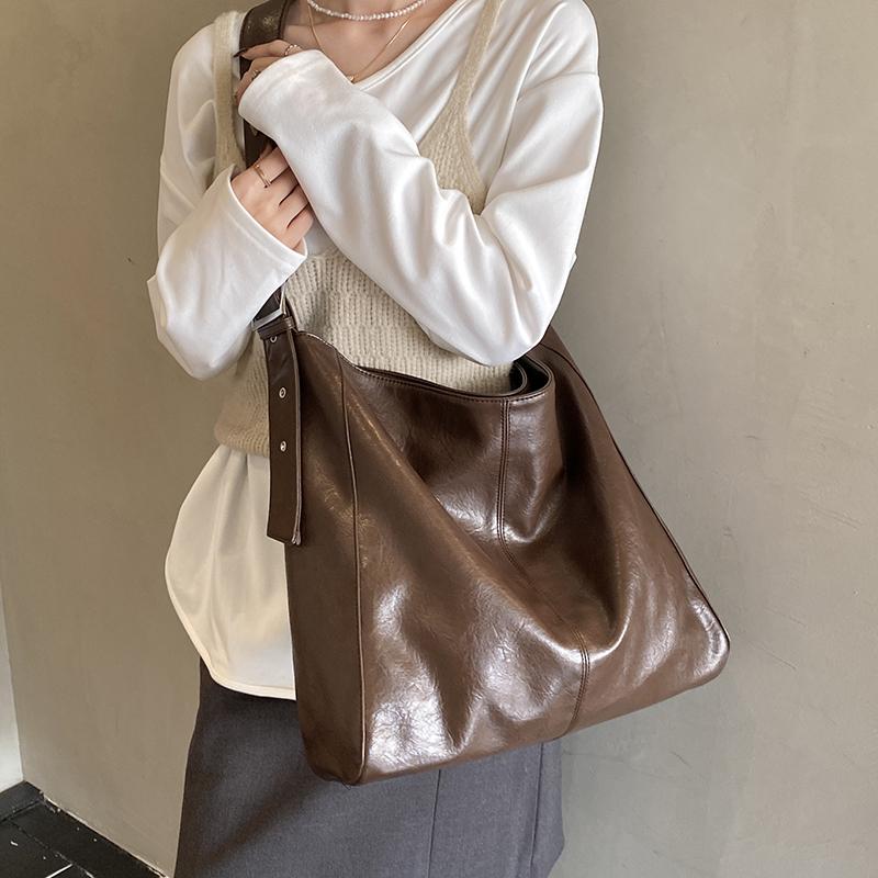 Vintage Commuter Bag Women's Large Capacity Underarm Bag Single Shoulder Messenger Bag