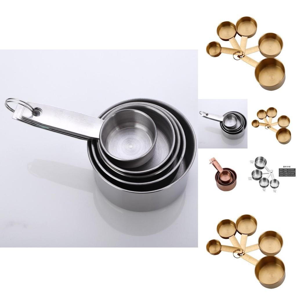 Elegantes Edelstahl-Messbecher-Set Mit Präziser Skala Zum Backen Und Kochen