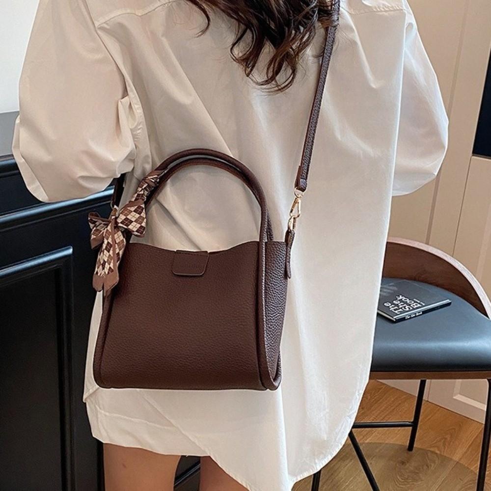 Solid Color Pu Leather Bucket Bag Versatile Women 's Handbag Temperament Crossbody Bag  Outdoor