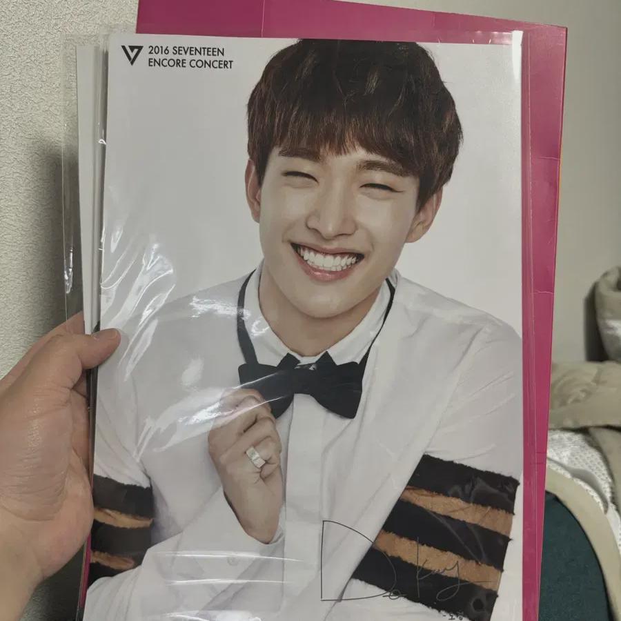 

Seventeen Dk S.coups 2016 Ancon Photo Paper