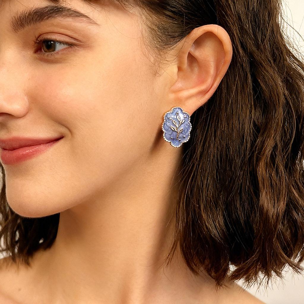 Purple Drip Oil Leaf Lace Stud Earrings - Luxury Retro Niche High-End Versatile Earrings for Women