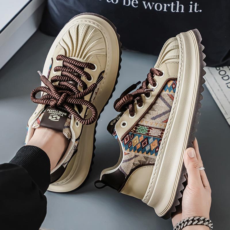 

Men s shoes summer 2025 new breathable versatile casual shoes lightweight soft baseplate shoes wear-resistant sports little white shoes men 44