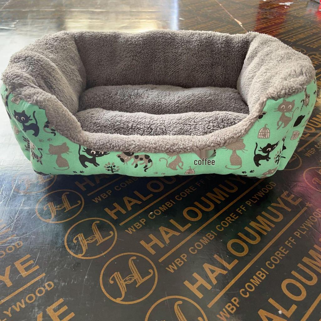 Universal Four Seasons Pet Bed: Warm Winter Nest for Cats & Dogs, All Sizes