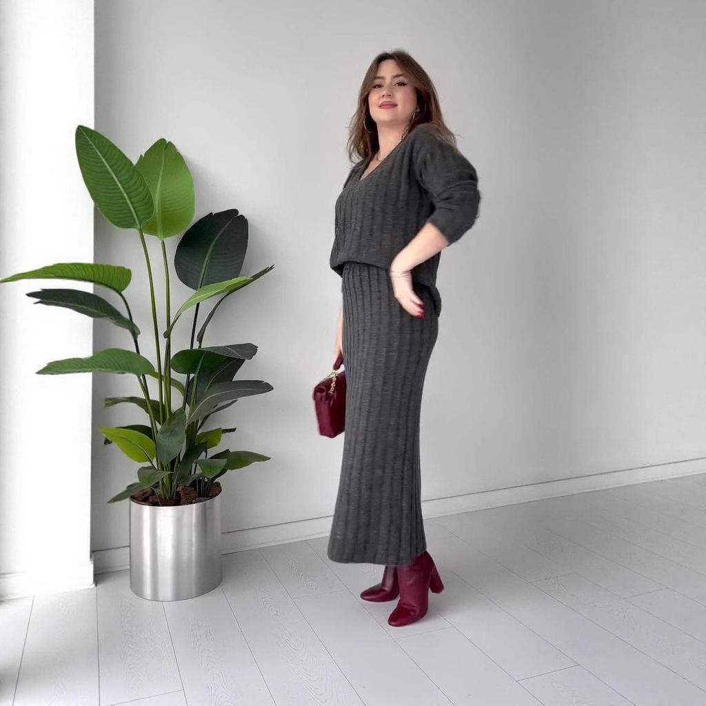 2025 Autumn Loose Knit Sweater & Versatile Midi Skirt Set