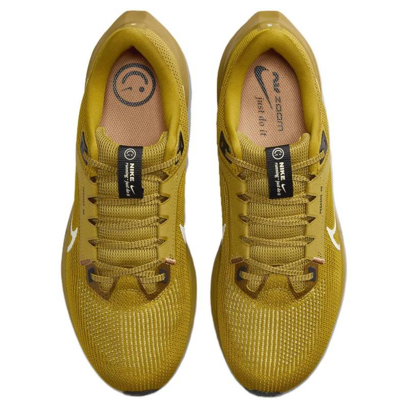 Nike Air Zoom Pegasus 40 Bronzine Sneakers DV3853-700