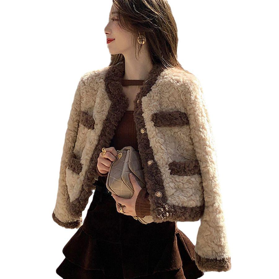 Women's Short Lambswool Coat - 2025 Retro Style, Autumn/Winter Plush, Loose Fit, Cotton-Padded Fur Design