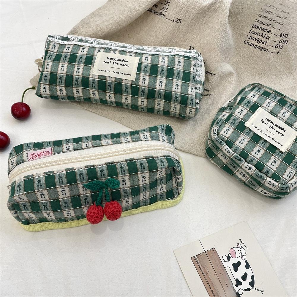Plaid Cosmetic Bag for Women Christmas Gift Travel Makeup Organizer Portable Storage Pouch Autumn Winter New Style