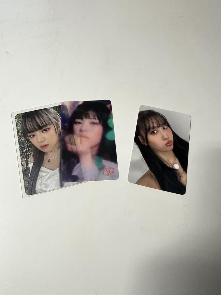[USED] TWICE Nayeon Jeongyeon Momo Sana Jihyo Mina Dahyun Trading Cards