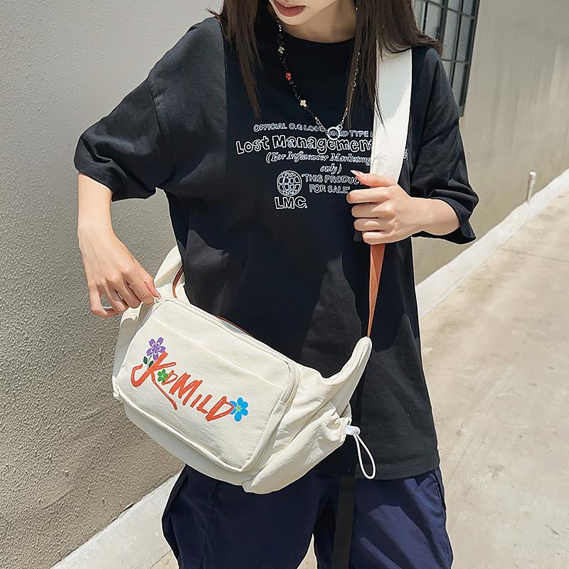 Japanese Ins Wind Messenger Bag Women's Fashion Letter Dumpling Bag Casual Large Capacity Boys Satchel Versatile Shoulder Bag