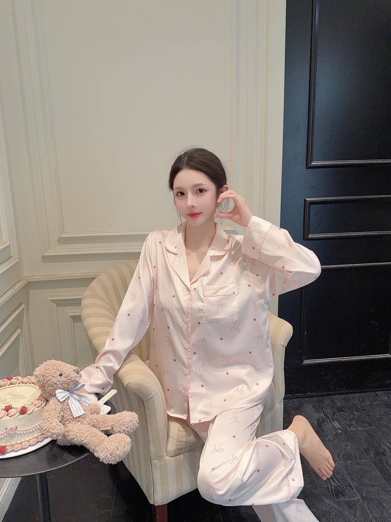 Spring and summer new pajamas women's ice silk pink series full of love long sleeves trousers cute summer thin suit