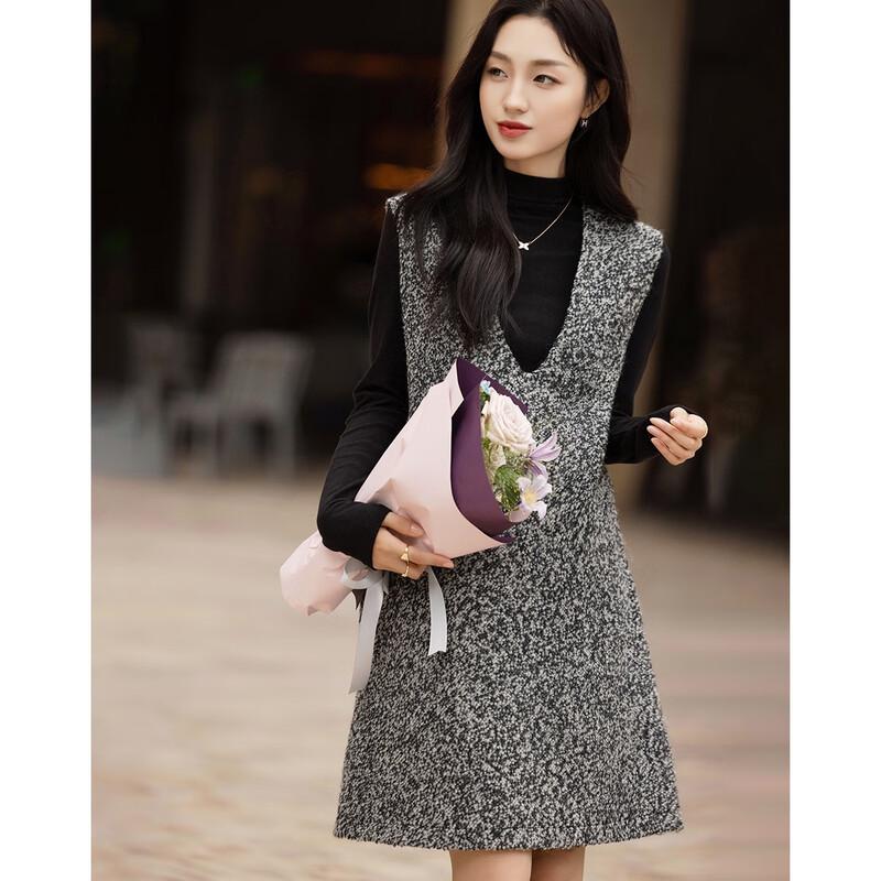 Demana Women's Deep V-Neck Lambswool Blend Boucle Sleeveless Dress