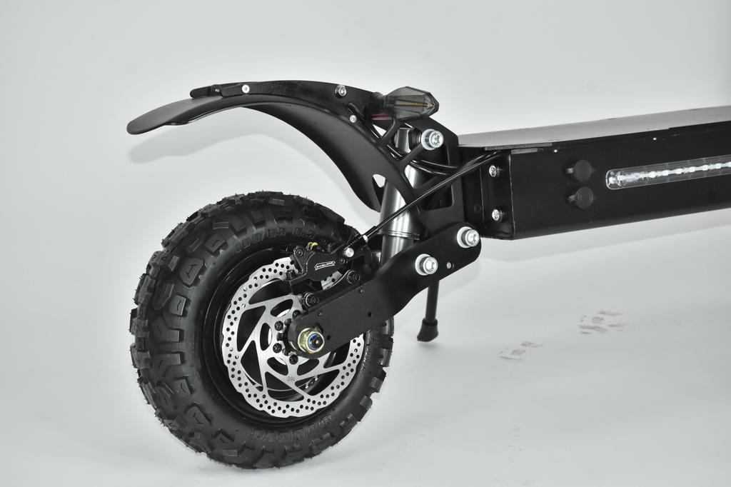 Boyueda Hulajnoga Elektryczna S3-11, 38Ah 6000W 60V Maksymalna Prędkość 85-95km/h Hamulec Olejowy 11 Calowa Hulajnoga Elektryczna 200Kg Maksymalne Obciążenie 100Km Zasięg