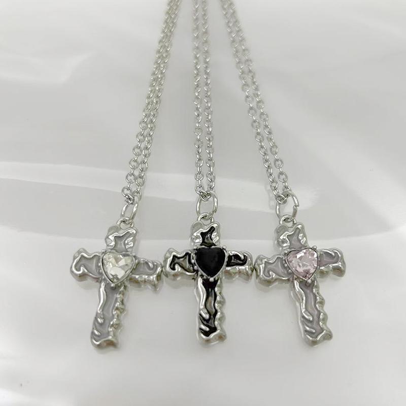 New Gothic Heart Zircon Cross Necklace Black Crystal Punk Y2K Heart Cross Chain Pendant Necklace for Woman Daily Wear