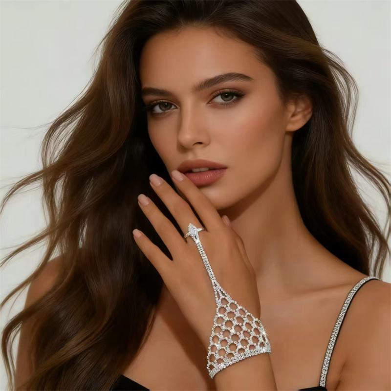 

Luxurious Sparkling Zircon Mesh Bracelet Ring, Ladies Fashionable And Elegant Temperament, Wedding Banquet Jewelry Gifts срібний