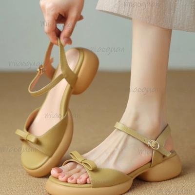 Plattform Damenschuhe 2026 Neue Sommer Sandalen mit offenen Zehen Lässige Strand-Slides Hausschuhe Damensandalen Schnallenriemen Weiche Sohle Größe 40