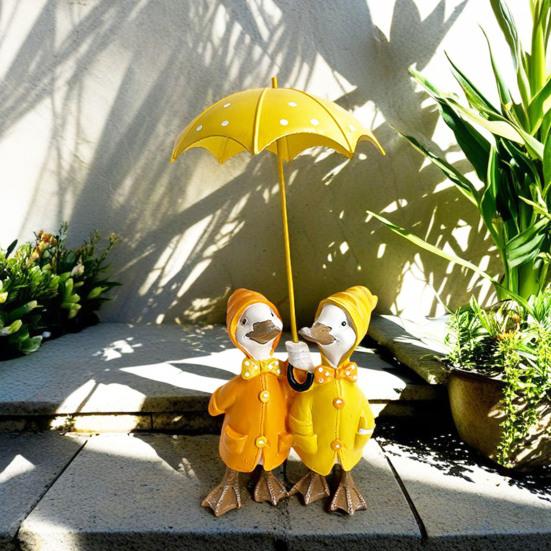 Holding Umbrella Duck Statue Outdoor Garden Yard Yellow Umbrella Duck Figurine Resin Animal Sculpture