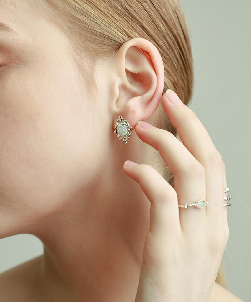 Poppi Classic Opal Silver Earrings