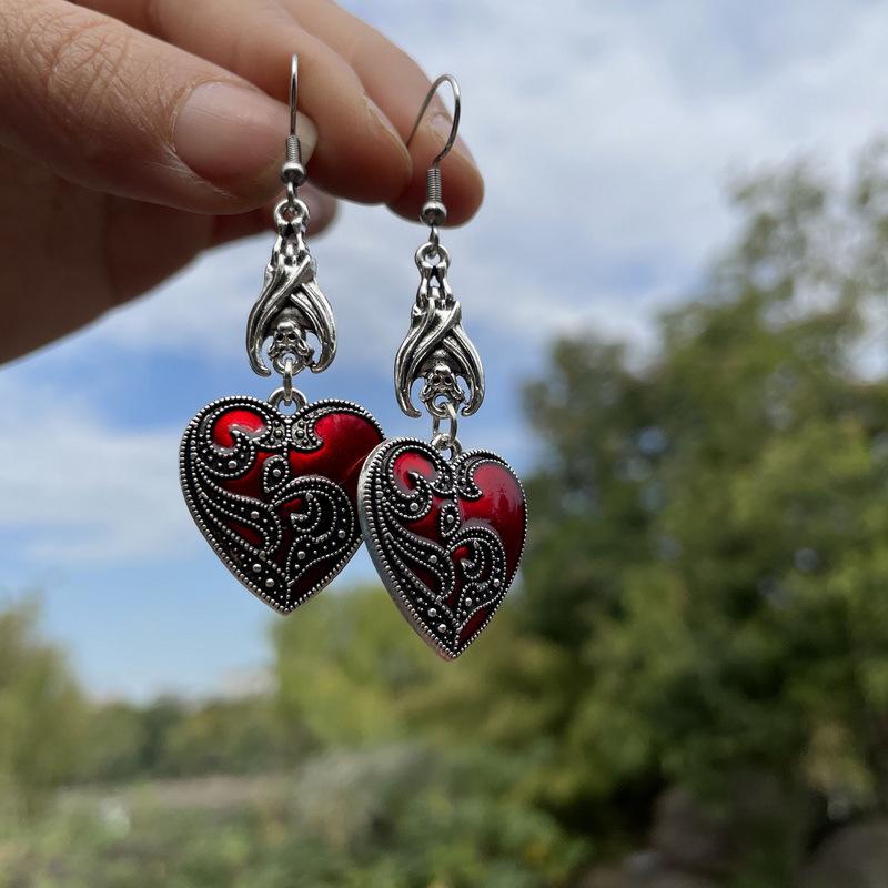 Women's Gothic Bat & Heart Drip Oil Alloy Earrings - Dark European & American Style for Christmas & Halloween