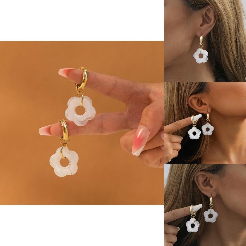 Versatile White Flower Earrings Fashionable Resin And Alloy For Women