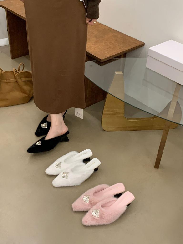 2025 fluffy high-heeled slippers women wear small rhinestones design sense lamb wool French wedge heel plush bag head half slippers