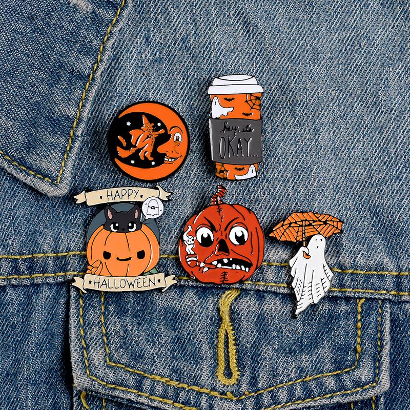 Pumpkin Head Ghost Witch Moon Cat Halloween Enamel Pins Round Insignia Brooches Backpacks Clothes Badge Lapel Pin Jewery Gifts F