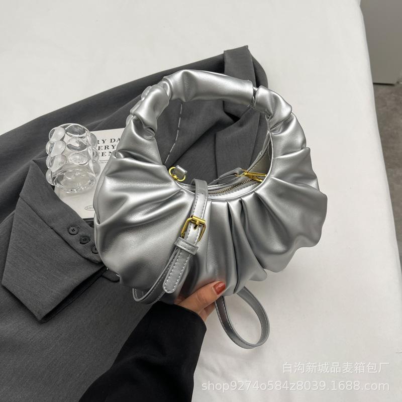 Niche design hand-held pleated small bag women's 2025 new popular retro shoulder messenger bag