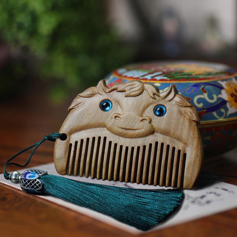 Green Sandalwood Zodiac Animal Wood Comb - Cute & Portable for Kids 8 x 5.5 x 1.2 cm