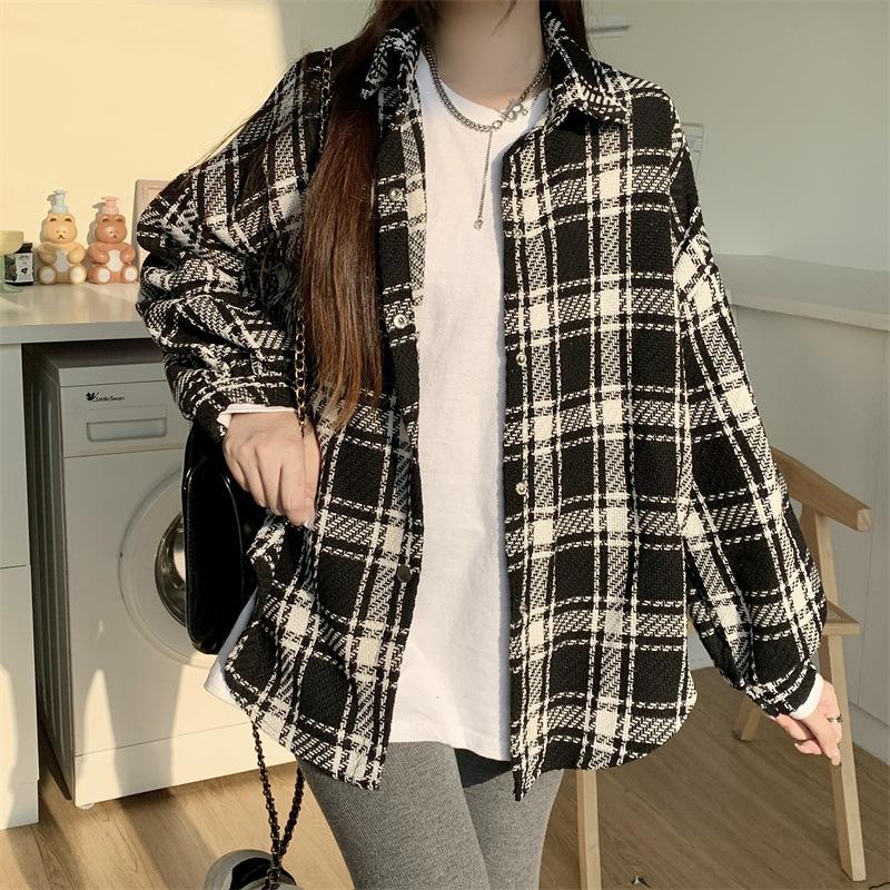 The Real Shot Is Not Reduced, Black and White Plaid Polo Collar Long-sleeved Shirt Jacket, Autumn New Loose Medium and Long Shirts Are Trendy.