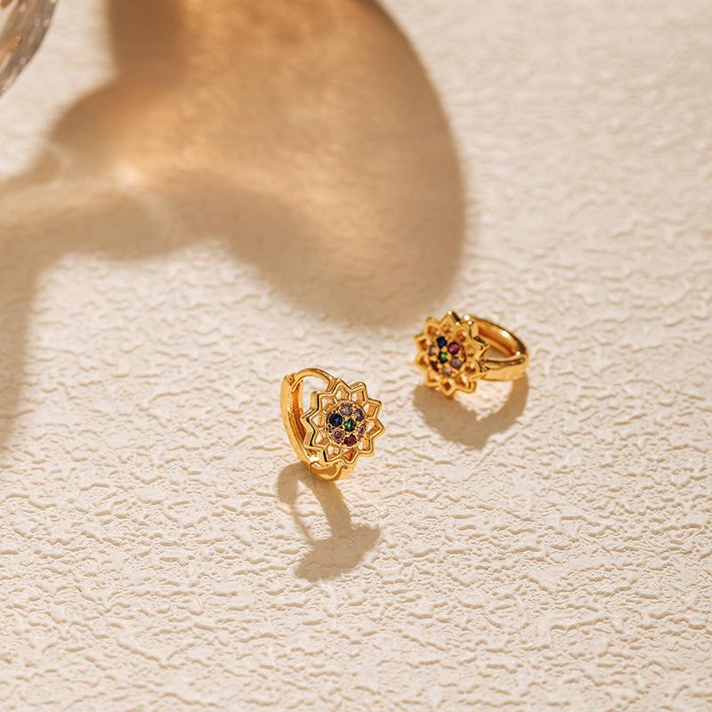 Brass Plated 18k Gold Simple Circle Ear Buckle Inlaid Colored Zircon Exquisite Flower Earrings