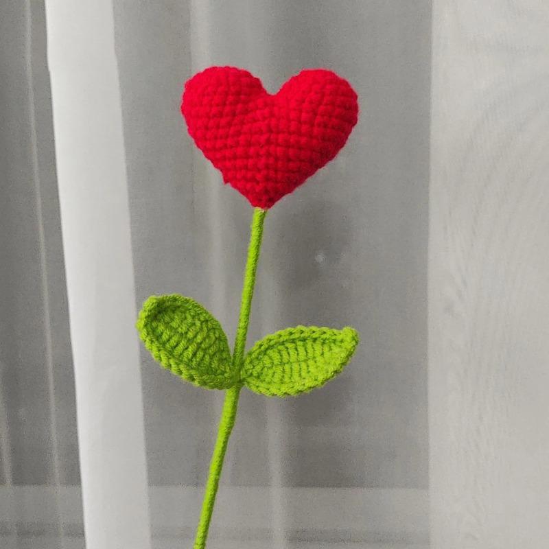 Handmade Crochet Heart Bouquet Touch Valentine Love Bouquet Yarn Love Flowers Handmade Heart Shaped Yarn Flowers for Photography