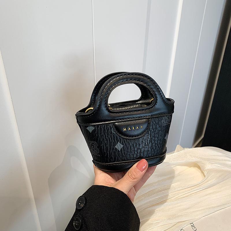 Children's small bag, girls' portable vegetable basket, exquisite mini high-end girl accessories bag