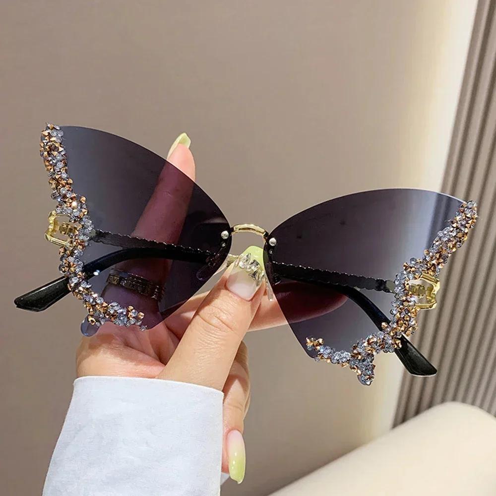 Luxury Diamond Butterfly Sunglasses Women Vintage Rimless Oversized Sun Glasses Ladies Eyewear Fashion Accessories