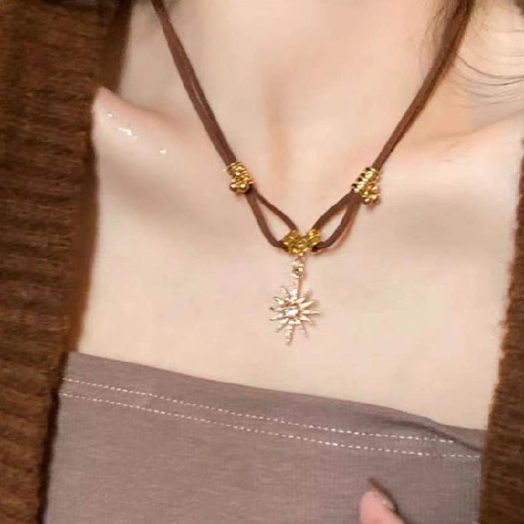 Metal Chain Necklace with Sunflower and Star Pendants Clavicle Choker for Women