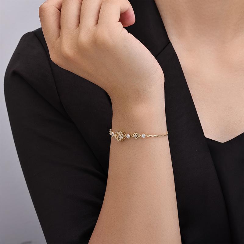 Auspicious Cloud Zircon 16K Gold Vintage Bracelet - Simple, Elegant, Trendy Bangle for Women.