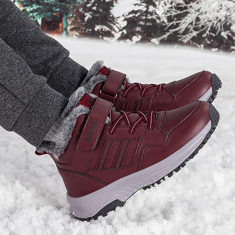 Winter cotton shoes, warm in cold weather, middle-aged and elderly snow boots, piled and thickened warm leather surface, casual walking shoes, large