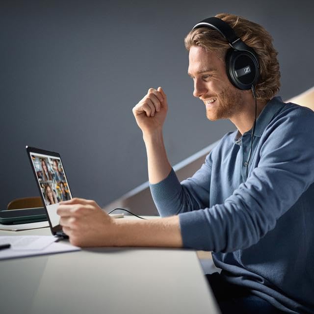 Sennheiser HD 569 Headphones with Remote Control and Microphone Closed-back