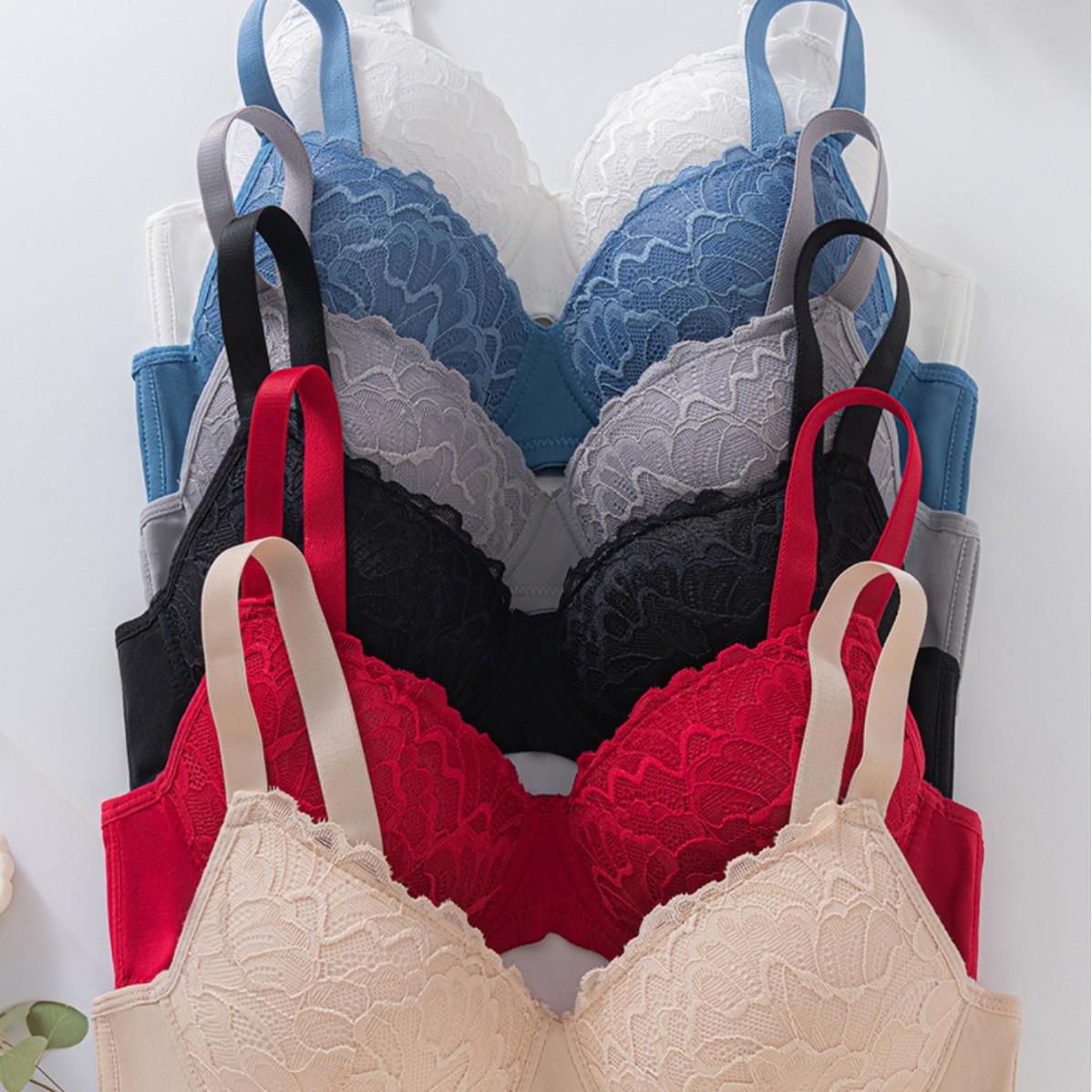 

Elegant Lace Underwire Bra with Adjustable Straps - Sexy Beautiful Back Design for Women 80C