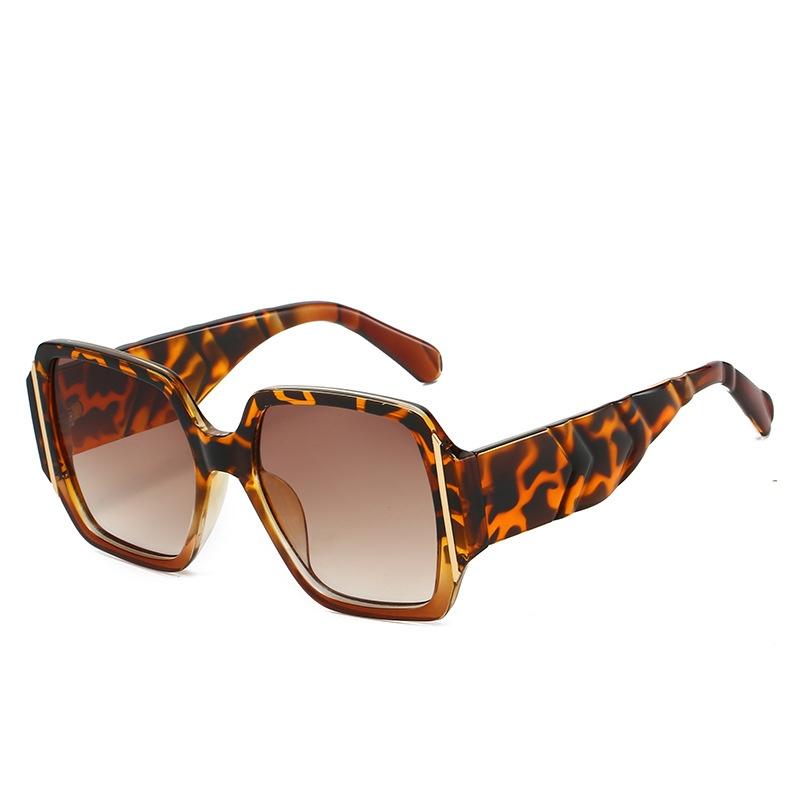 New Retro Square Women Sunglasses  Personality Brand Leopard Gradient Design Casual All Match Men Trendy Glasses Uv400