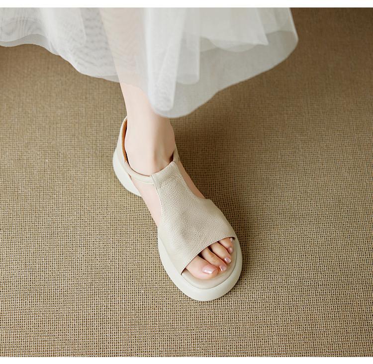 Women's Soft Leather Version Thick Soled Sponge Fish Mouth Sandals, Women's New Summer Coarse Heel, Middle Heel, Soft Sole, Velcro Roman Shoes