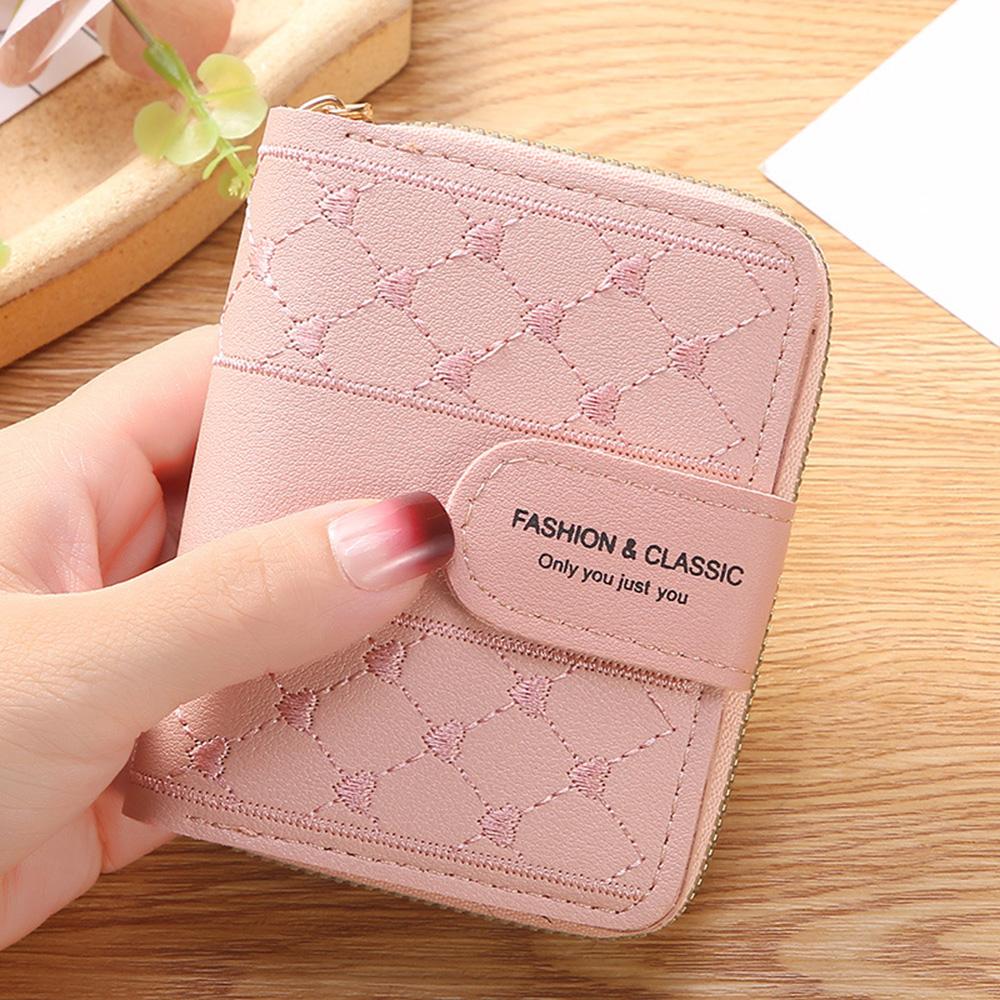 1Pc Women Wallets Embroidered Love Heart Short Wallet Fashion Ladies ID Card Holders Clutch Bag ID Holder Zipper Snap Coin Purse