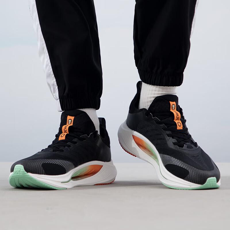 Xtep Men s Neutral Running Shoes US 9.5 / UK 8.5 / EU 43