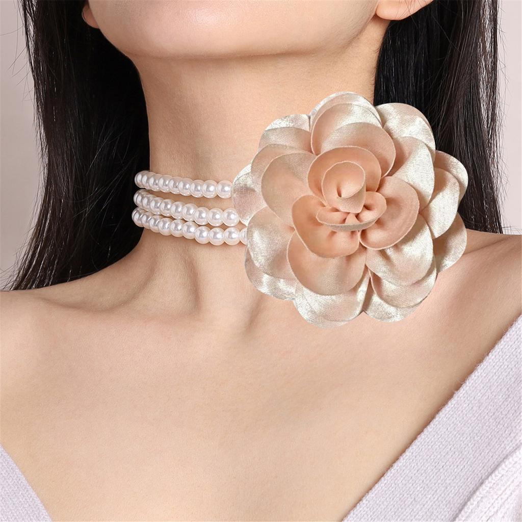 Elegant Floral Charm Necklace Adjustable Chain for Sensitive Skin Simulated Pearls Neckchain Jewelry for Women Lady