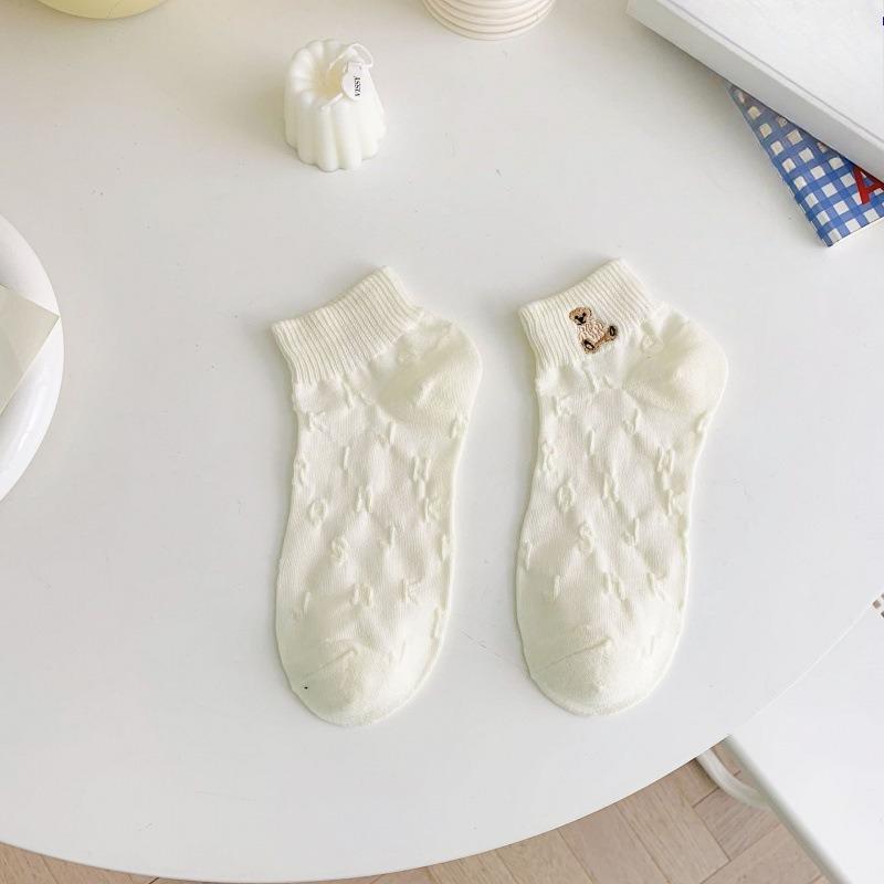 Female Spring and Summer Embroidery Pure Color Lovely White Short Tube Cotton Socks