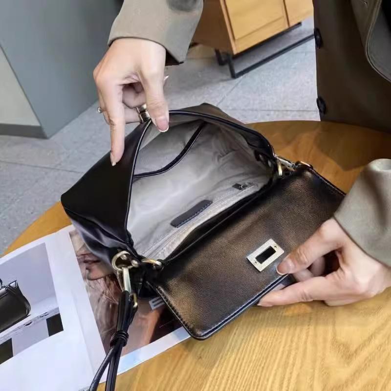 Nischendesign Damen Tasche Frühling und Sommer Neu Vielseitige Lederhandtasche Große Kapazität Doppellagige Tasche Schultertasche