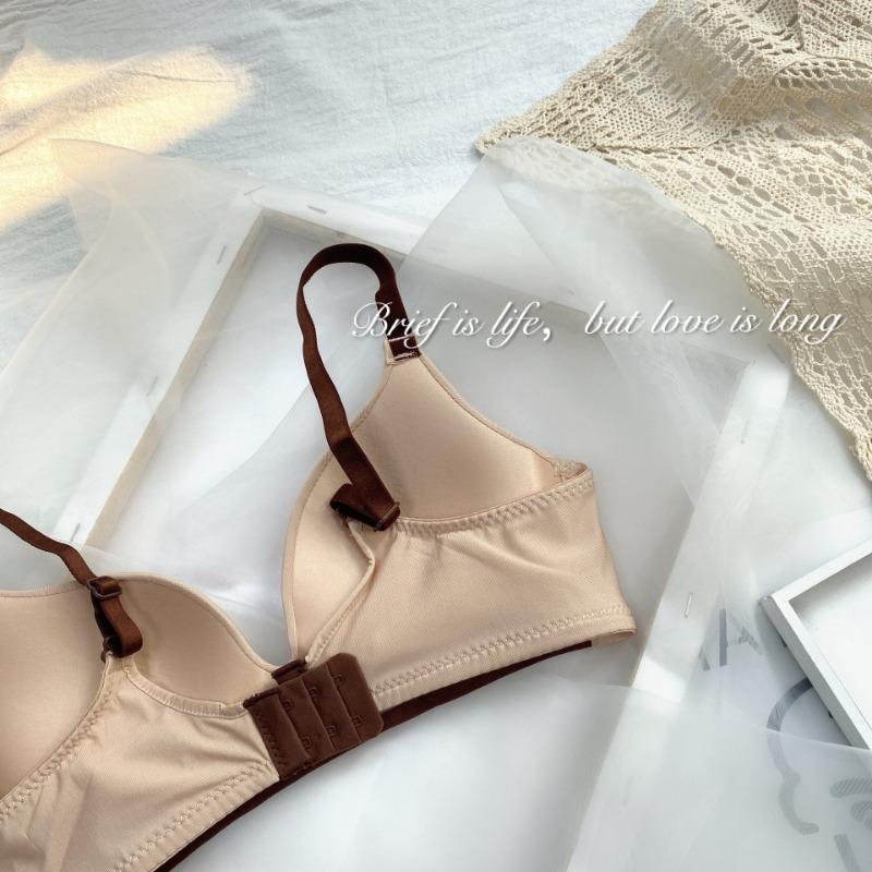 Seamless Wireless Push Up Bra Ribbed Invisible Bra For Women