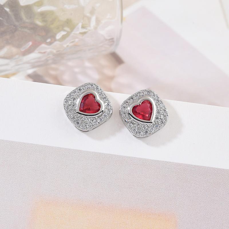 Earrings for Women European and American Fashion Simple and Caring Earrings Light Luxury Zircon Heart Shaped Earrings